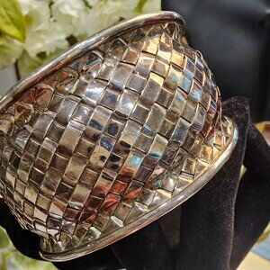 Bali Legacy Woven Cuff Bracelet in Sterling Silver (7.25 In) 30 Grams